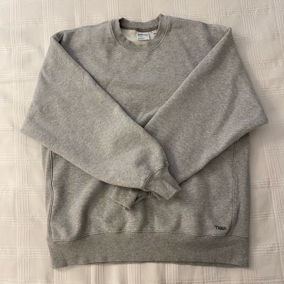 Aritzia Cozy Fleece Boyfriend Crew Sweatshirt - Picture 2 of 5